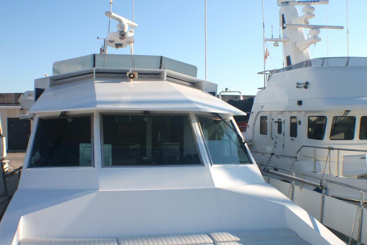 Your Own Private Yacht Hotell Sant Adria de Besos Eksteriør bilde